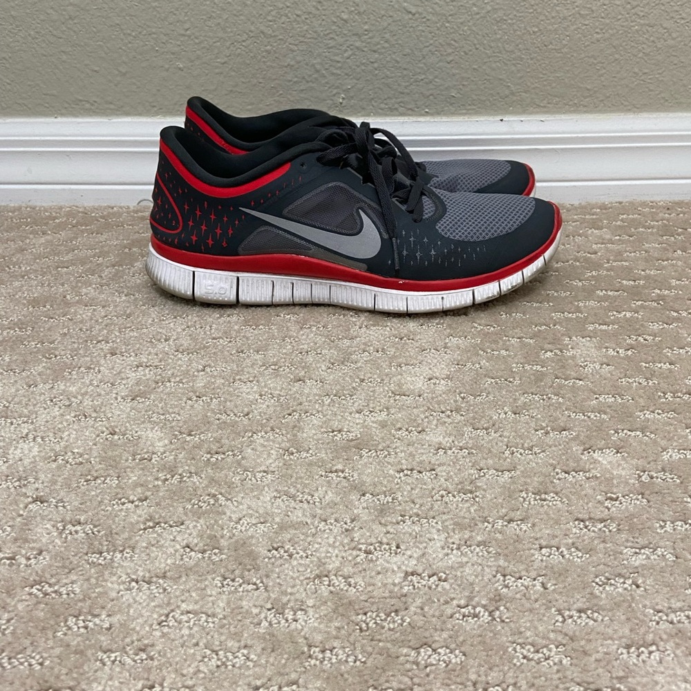 EUC Nike Free Run 5.0 Mens size 11